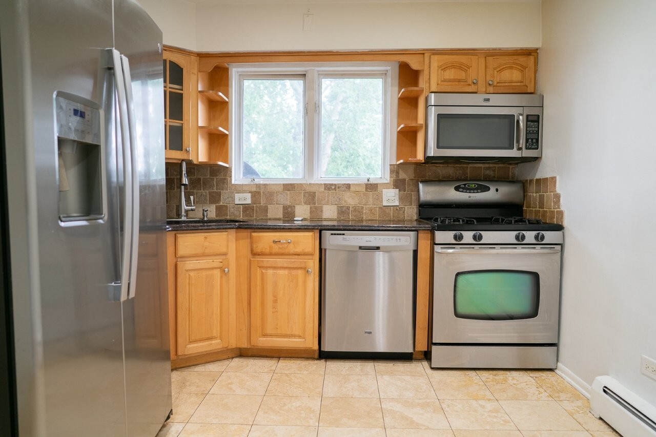 3505 Oak Park Avenue #B3, Berwyn, IL 60402