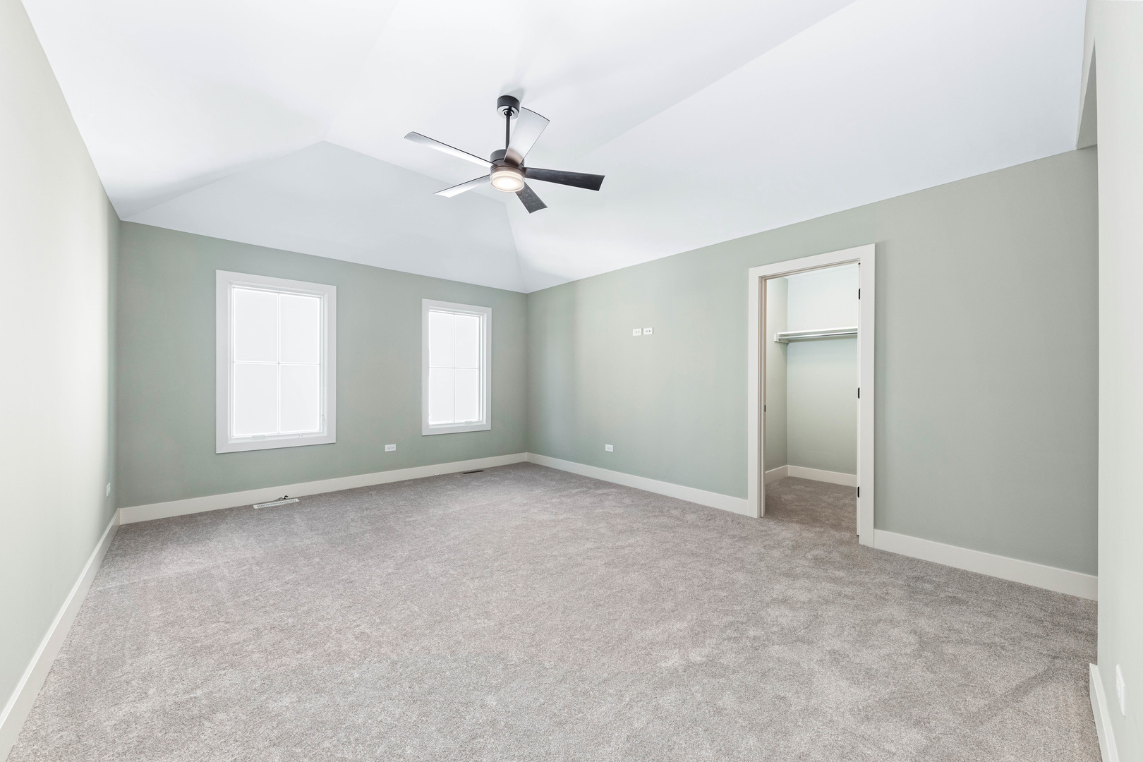 845 Tulip Lane, Naperville, IL 60540