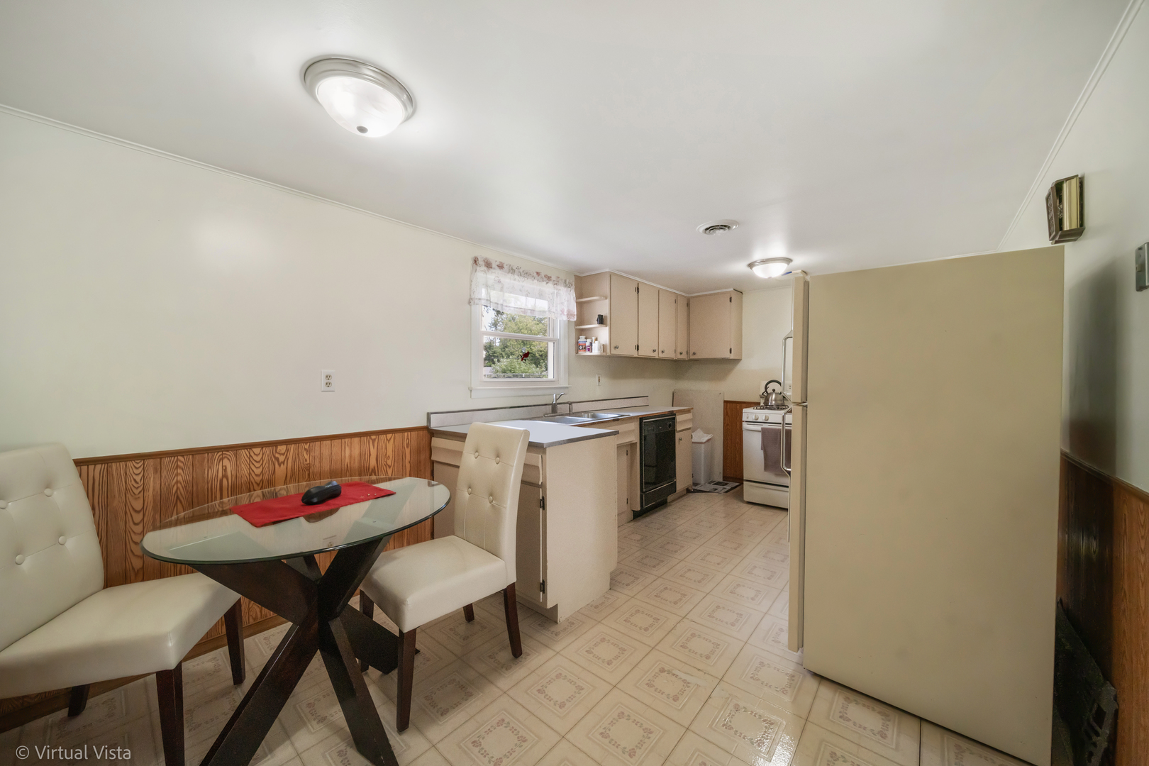 740 W Kent Avenue, Crete, IL 60417