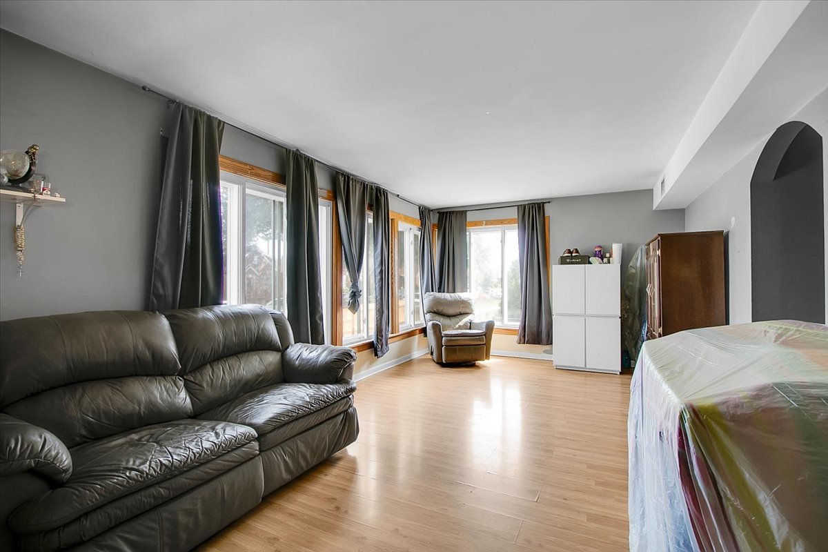 5532 S Kilbourn Avenue, Chicago, IL 60629