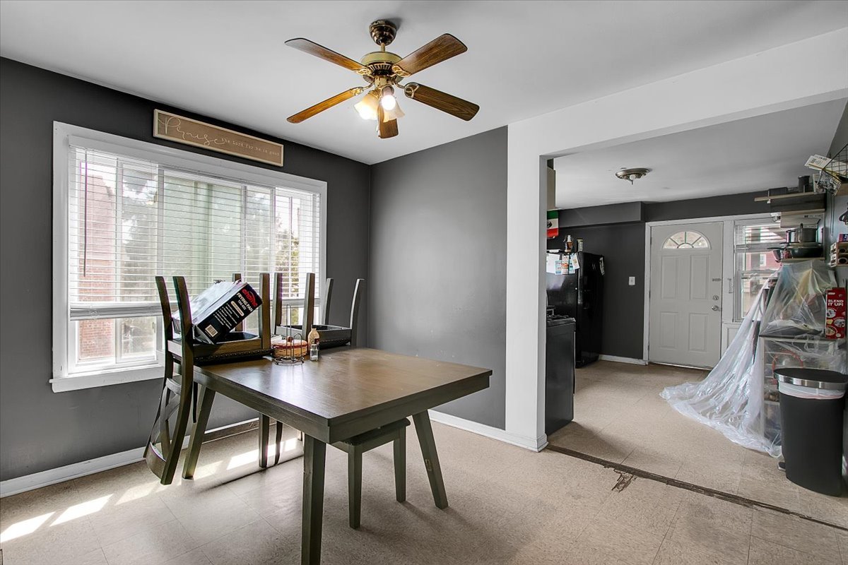 5532 S Kilbourn Avenue, Chicago, IL 60629