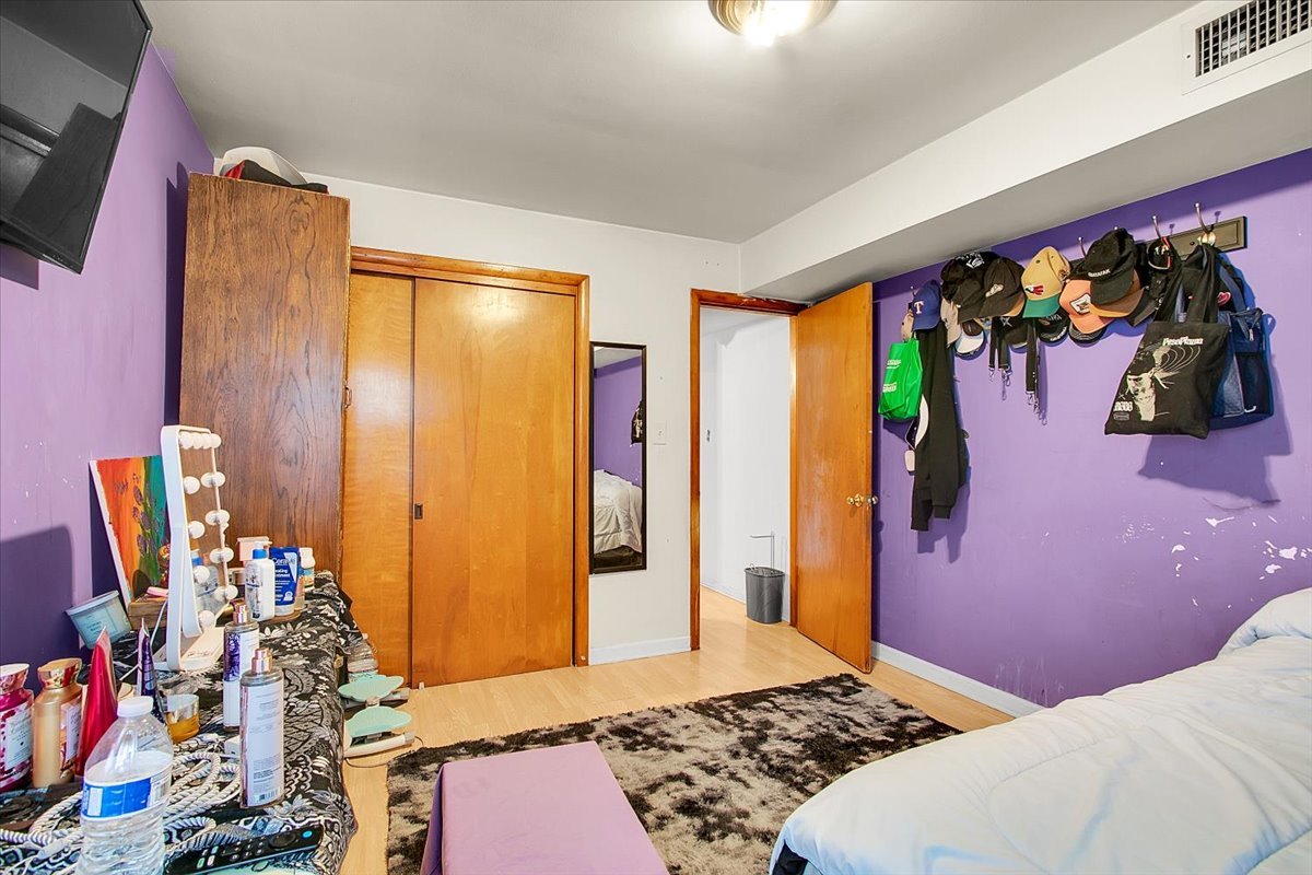 5532 S Kilbourn Avenue, Chicago, IL 60629