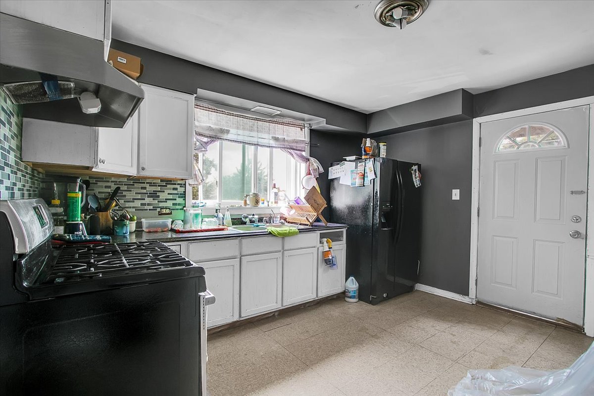 5532 S Kilbourn Avenue, Chicago, IL 60629