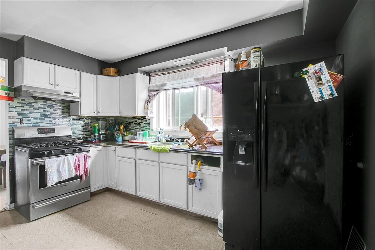 5532 S Kilbourn Avenue, Chicago, IL 60629