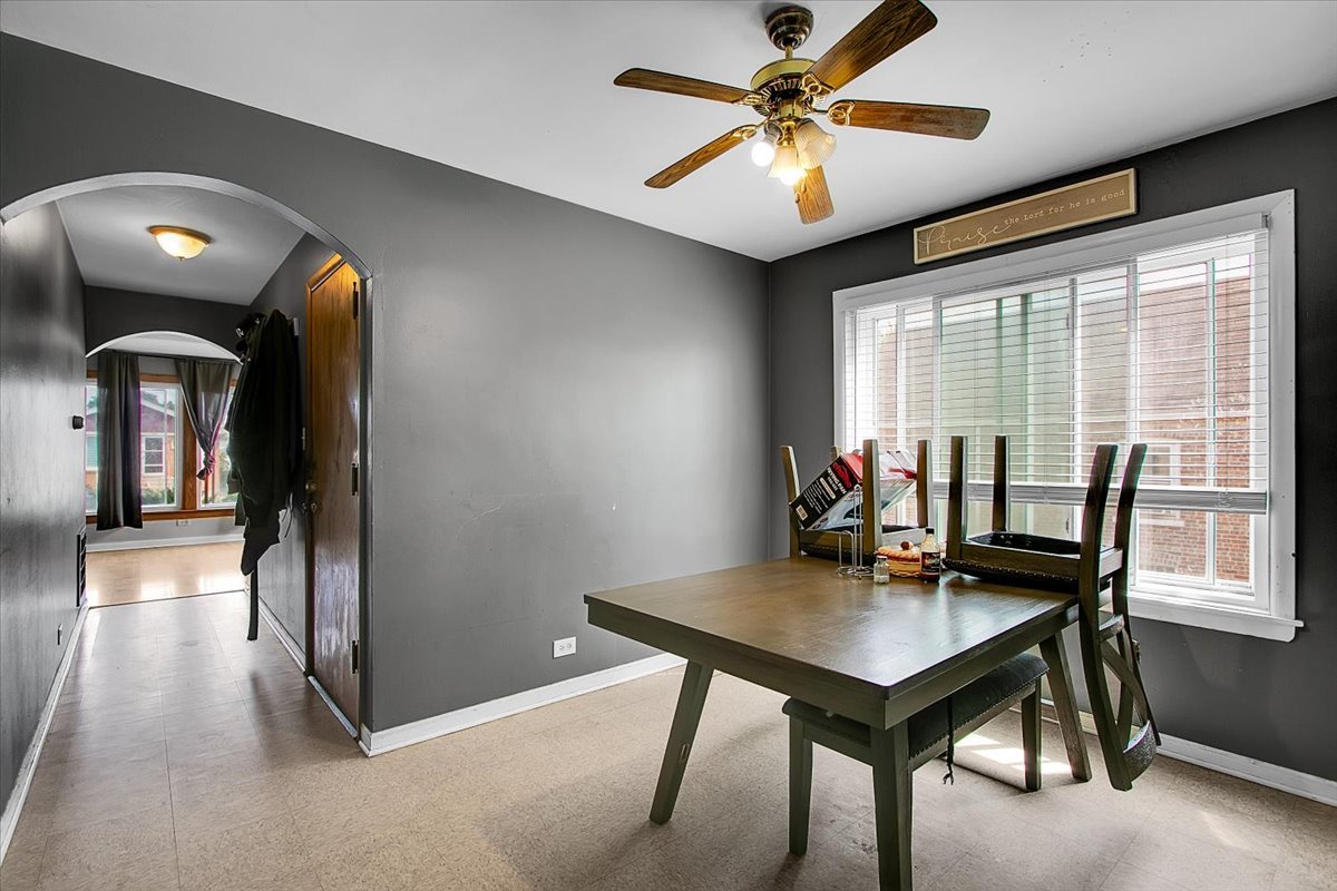 5532 S Kilbourn Avenue, Chicago, IL 60629