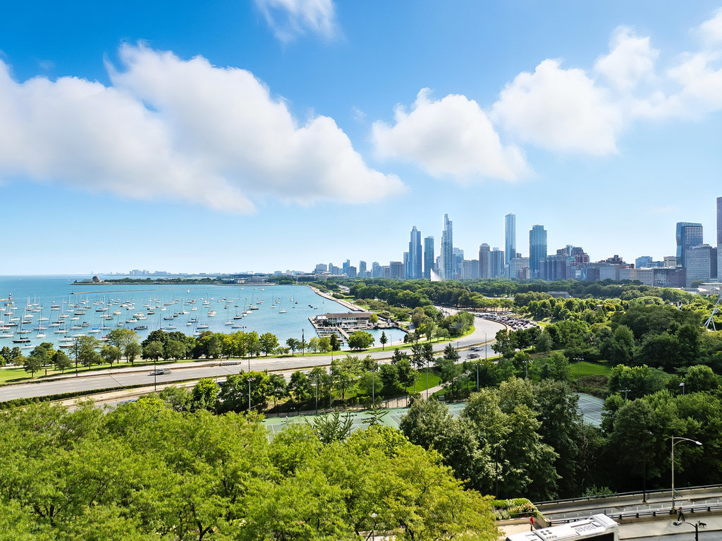 155 N Harbor Drive #1708, Chicago, IL 60601