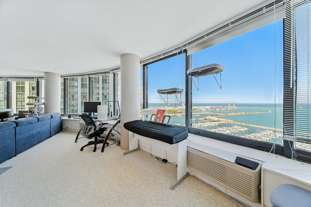 155 N Harbor Drive #1708, Chicago, IL 60601
