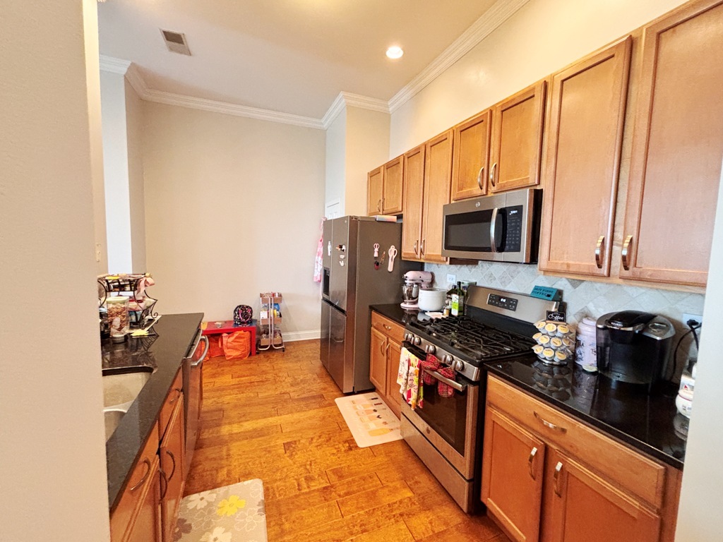 1781 TUDOR Lane #308, Northbrook, IL 60062