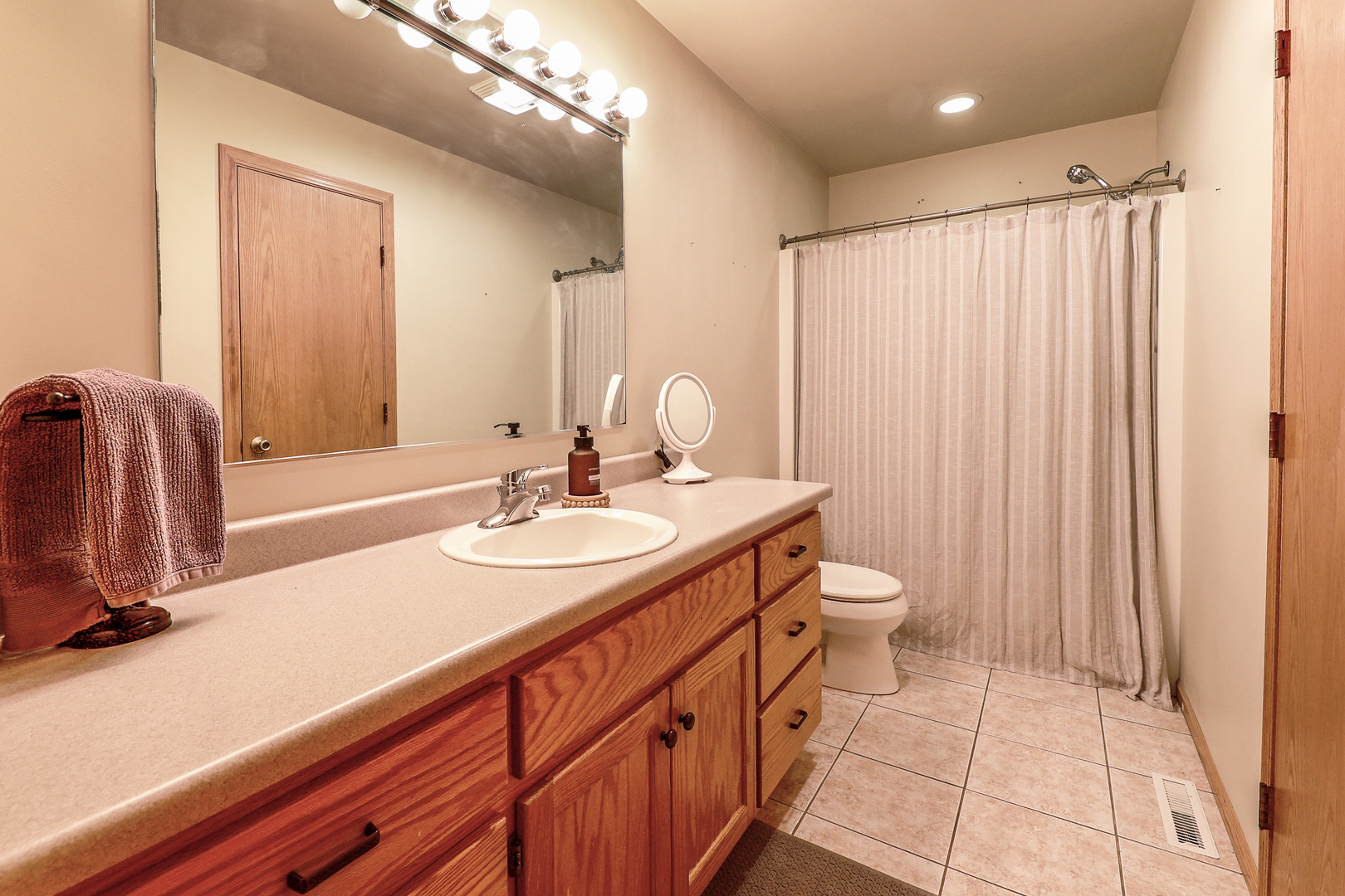 1115 Crystal Lane, Diamond, IL 60416