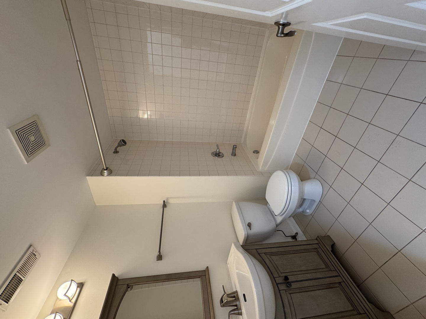2155 W Warren Boulevard #1, Chicago, IL 60612