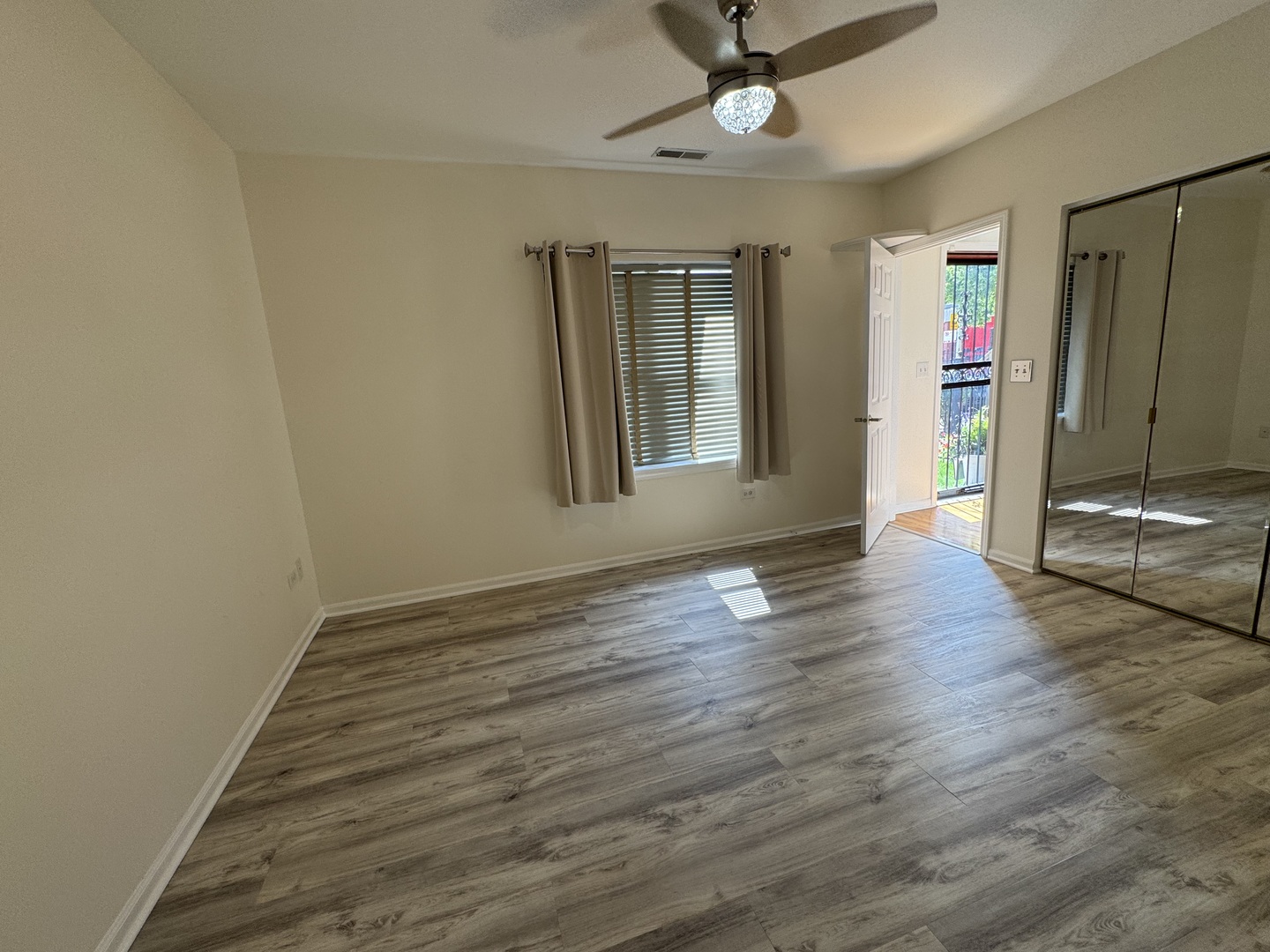 2155 W Warren Boulevard #1, Chicago, IL 60612