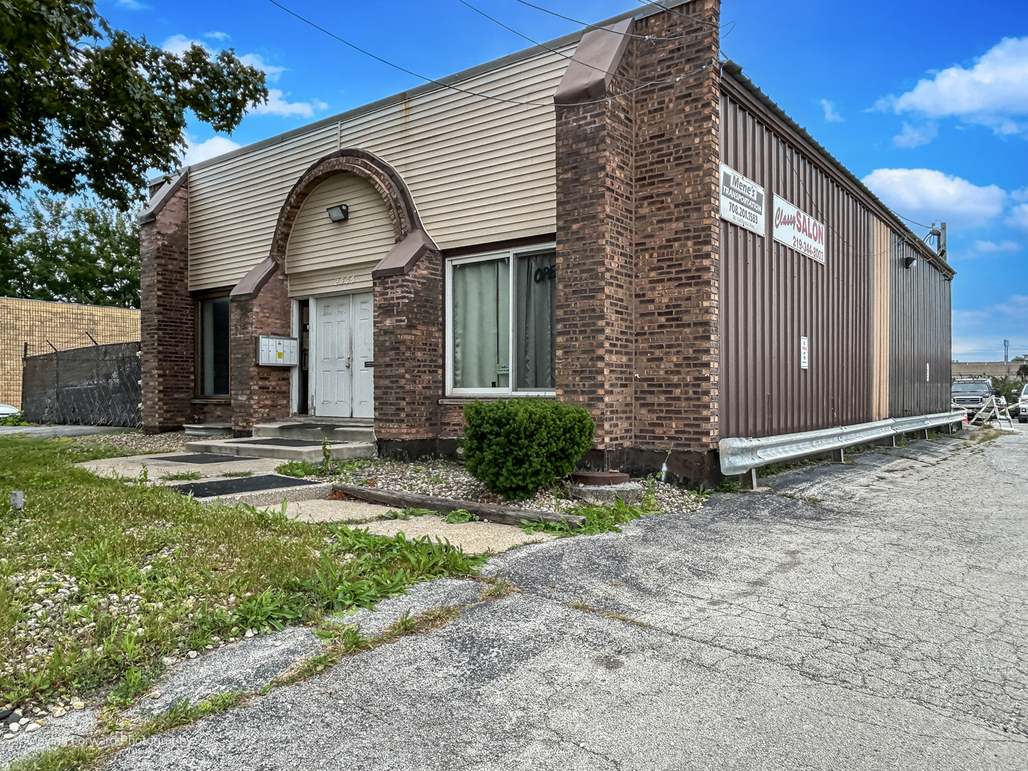 2535 Bernice Road, Lansing, IL 60438