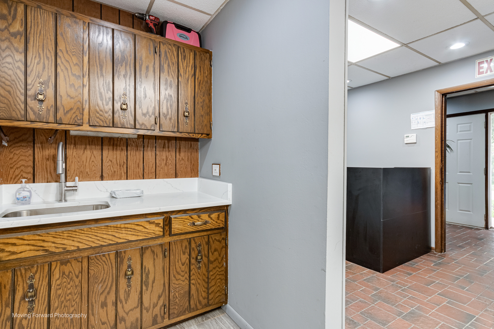 2535 Bernice Road, Lansing, IL 60438