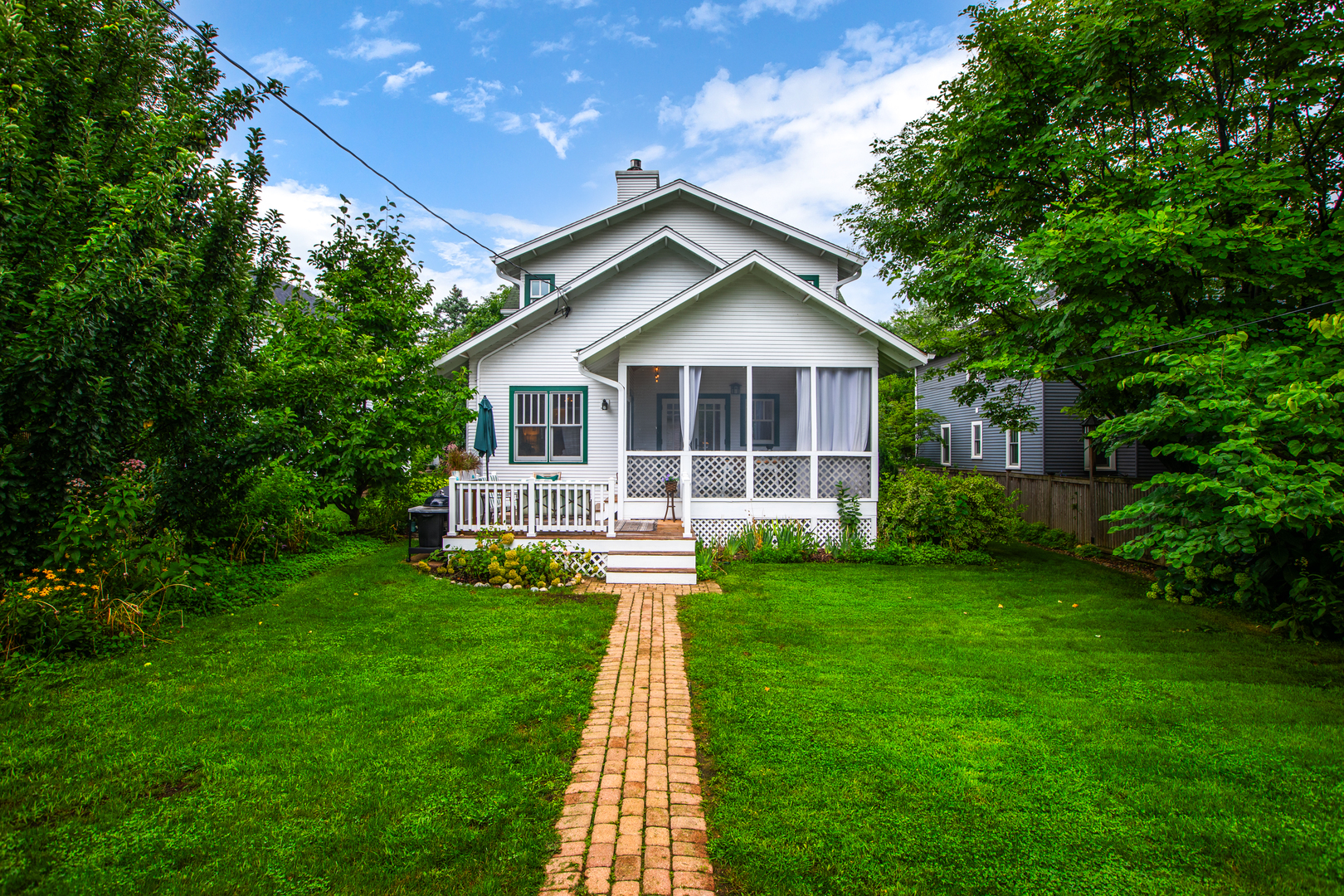 215 S Columbia Street, Naperville, IL 60540