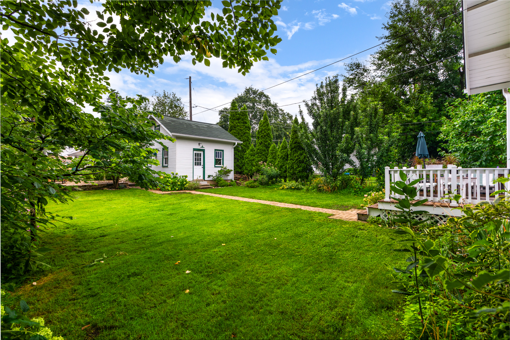 215 S Columbia Street, Naperville, IL 60540