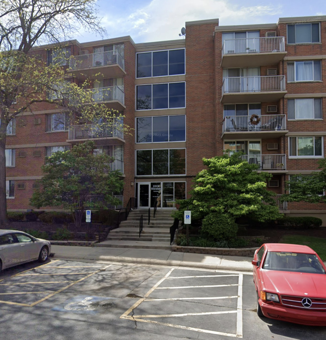 2222 S Stewart Avenue #5C, Lombard, IL 60148