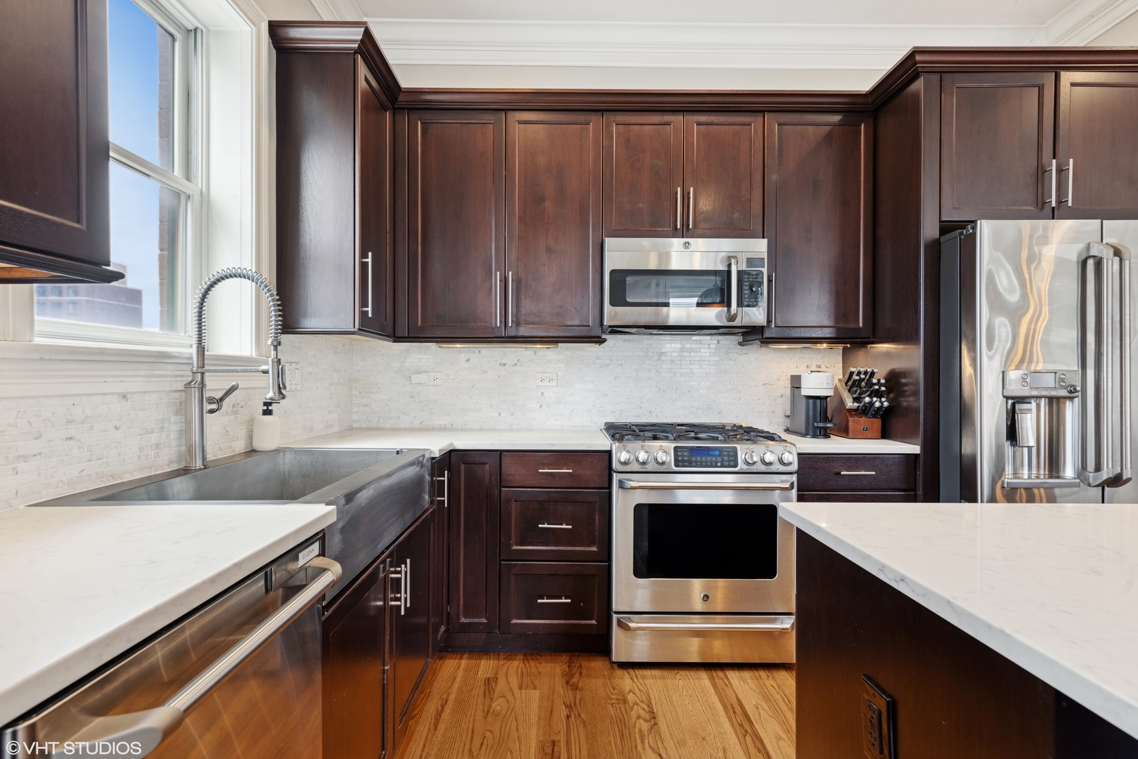 210 N Halsted Street #4, Chicago, IL 60661