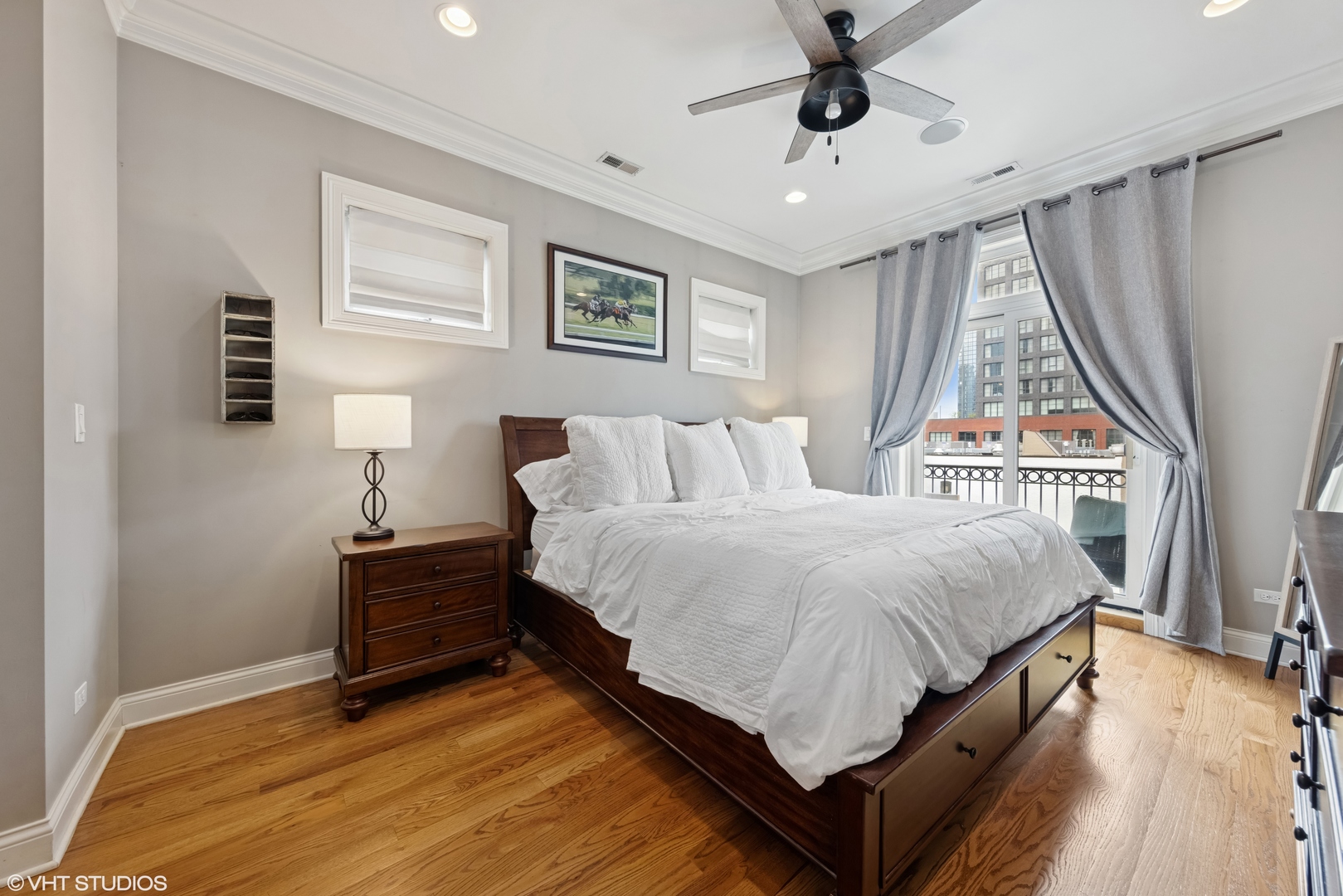 210 N Halsted Street #4, Chicago, IL 60661