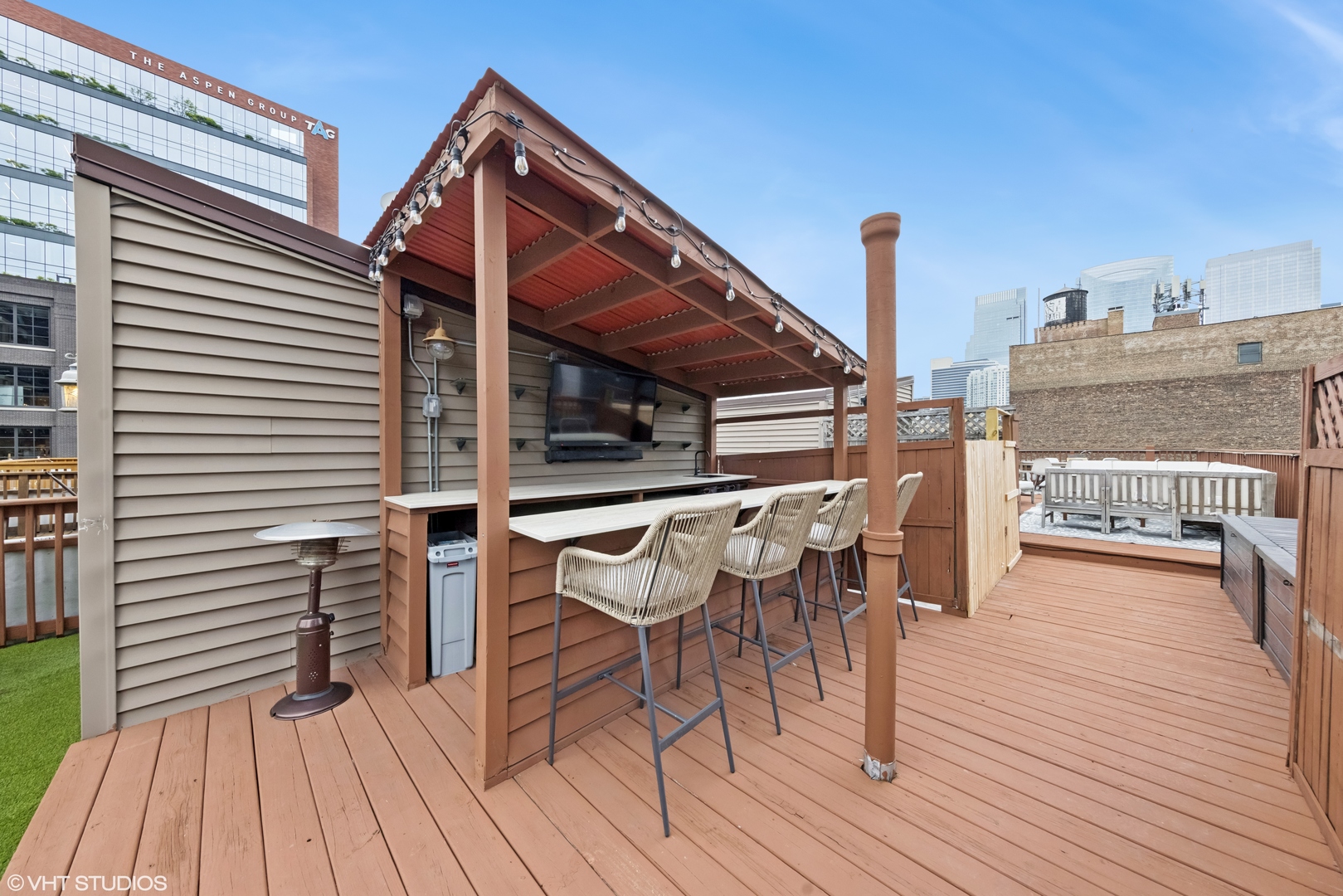210 N Halsted Street #4, Chicago, IL 60661