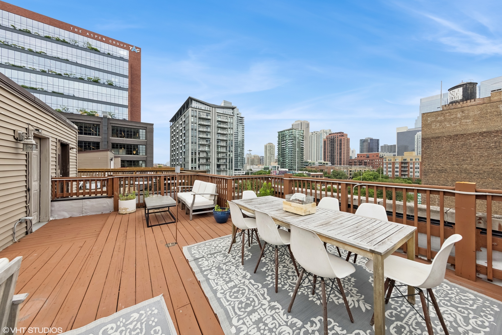 210 N Halsted Street #4, Chicago, IL 60661