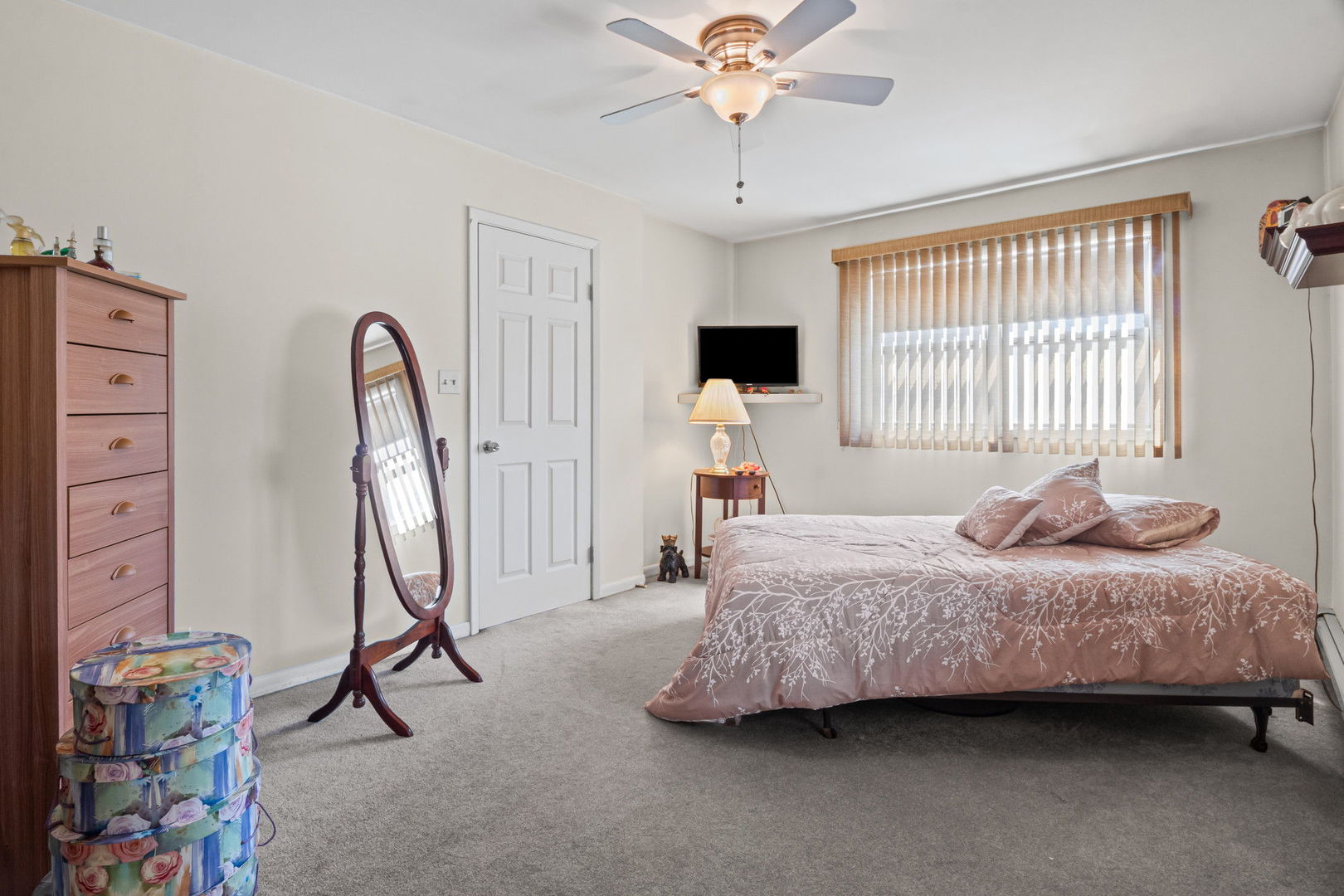 5921 S Keeler Avenue, Chicago, IL 60629