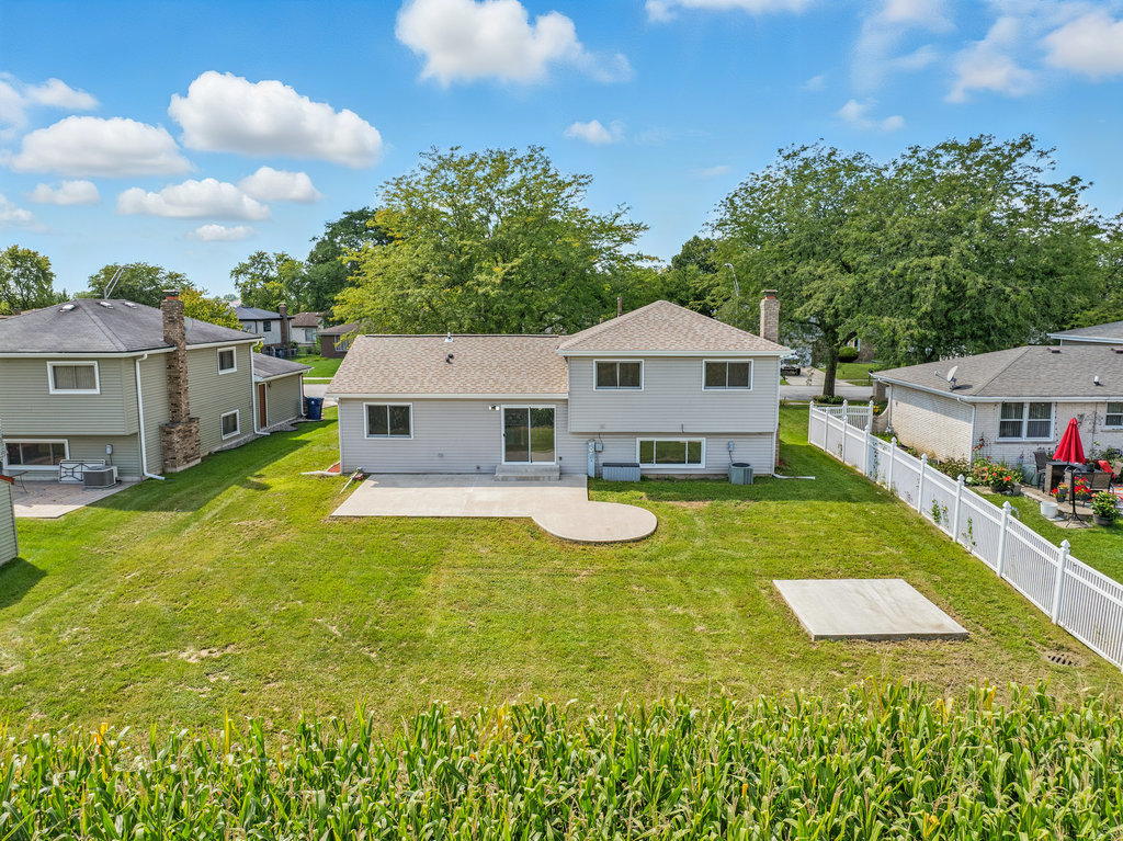 733 Old Meadow Road, Matteson, IL 60443