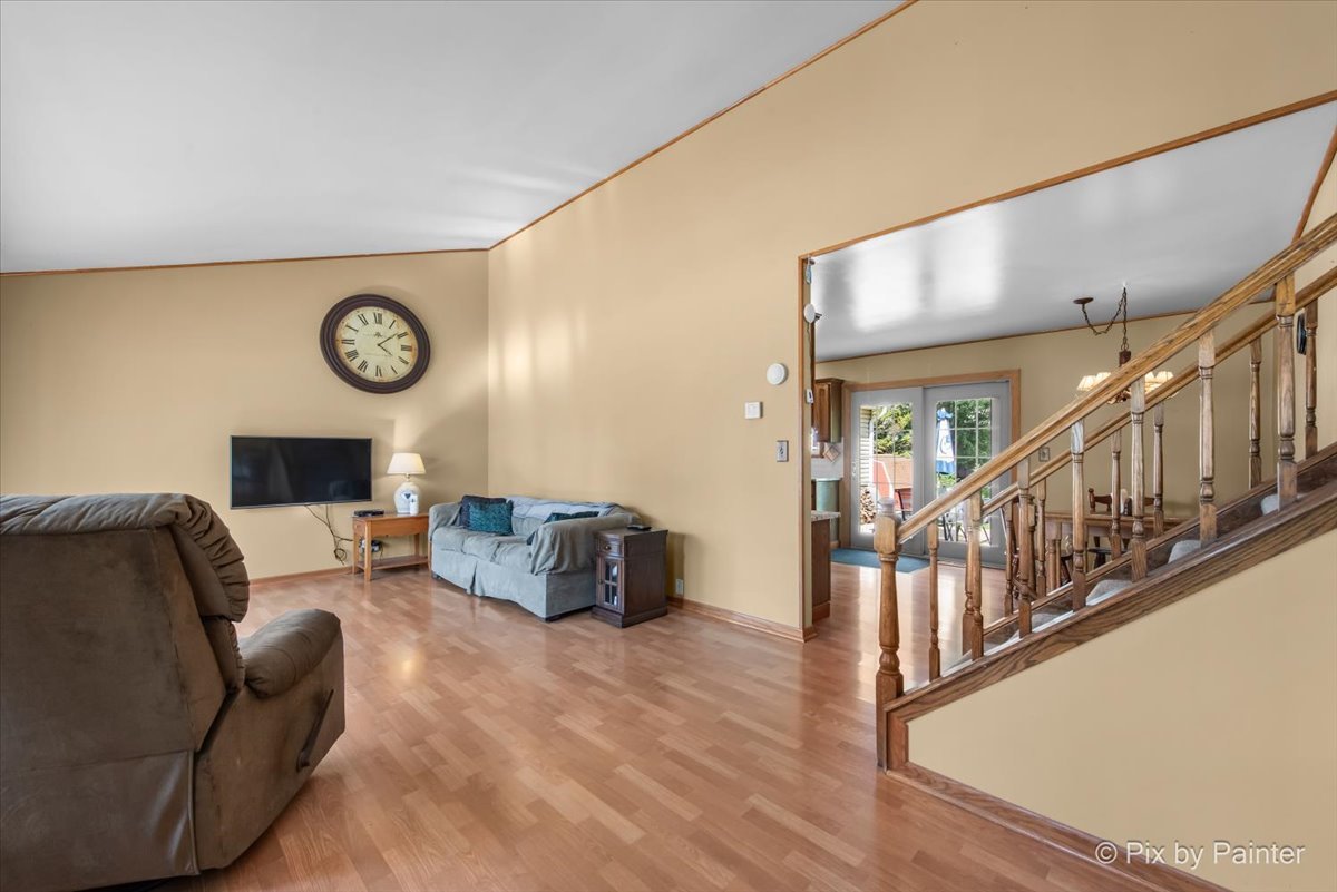 501 Argyll Lane, Schaumburg, IL 60194