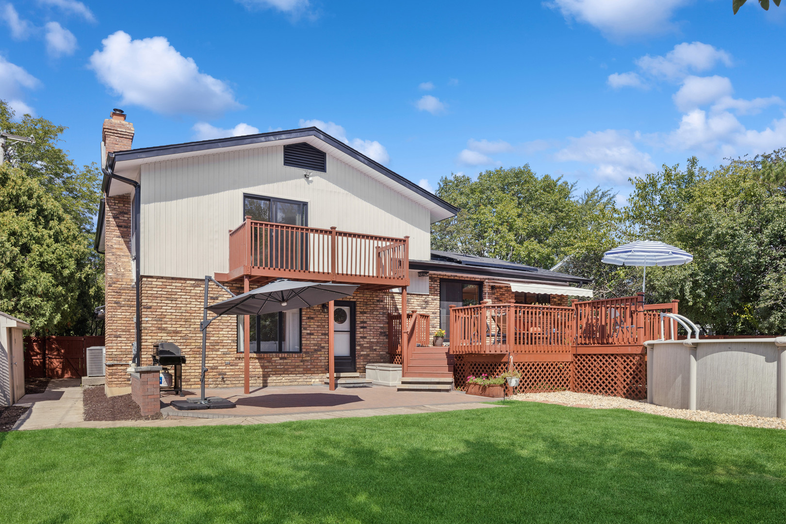 913 62nd Street, Downers Grove, IL 60516