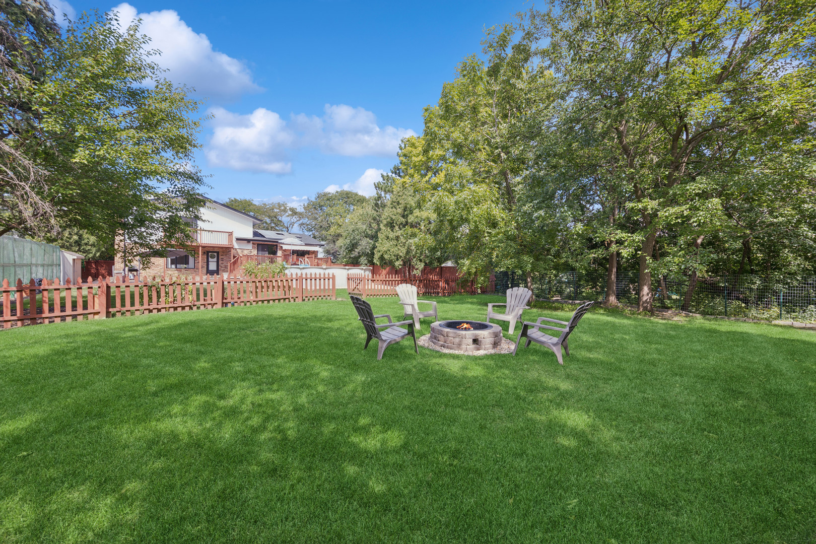 913 62nd Street, Downers Grove, IL 60516