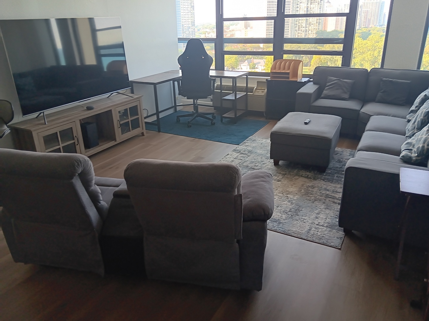5100 N Marine Drive #15D, Chicago, IL 60640