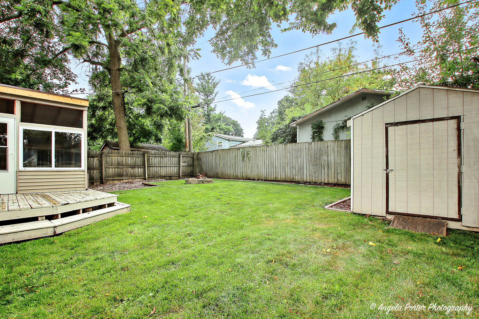 33648 N Oakland Drive, Gages Lake, IL 60030