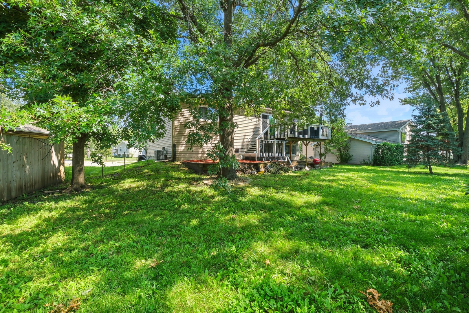 565 COTTONWOOD Circle, Bolingbrook, IL 60440