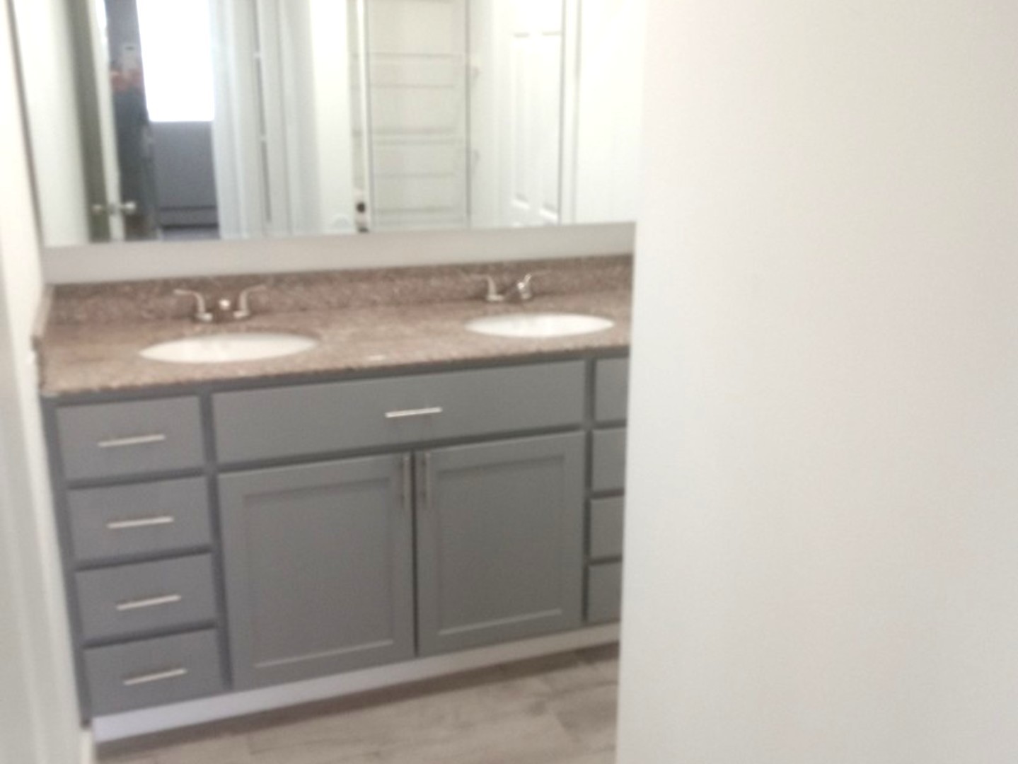 129 Elk Trail #329, Carol Stream, IL 60188