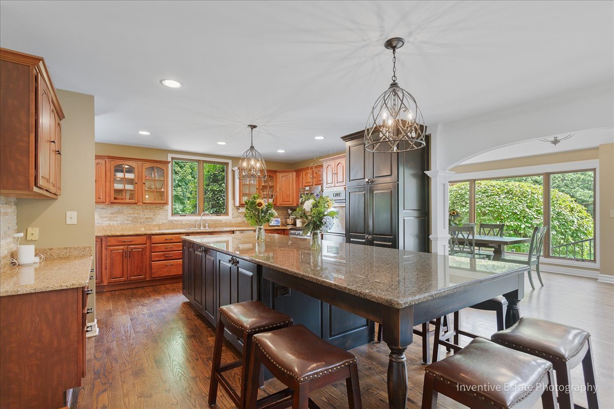 6N729 Old Homestead Road, St. Charles, IL 60175