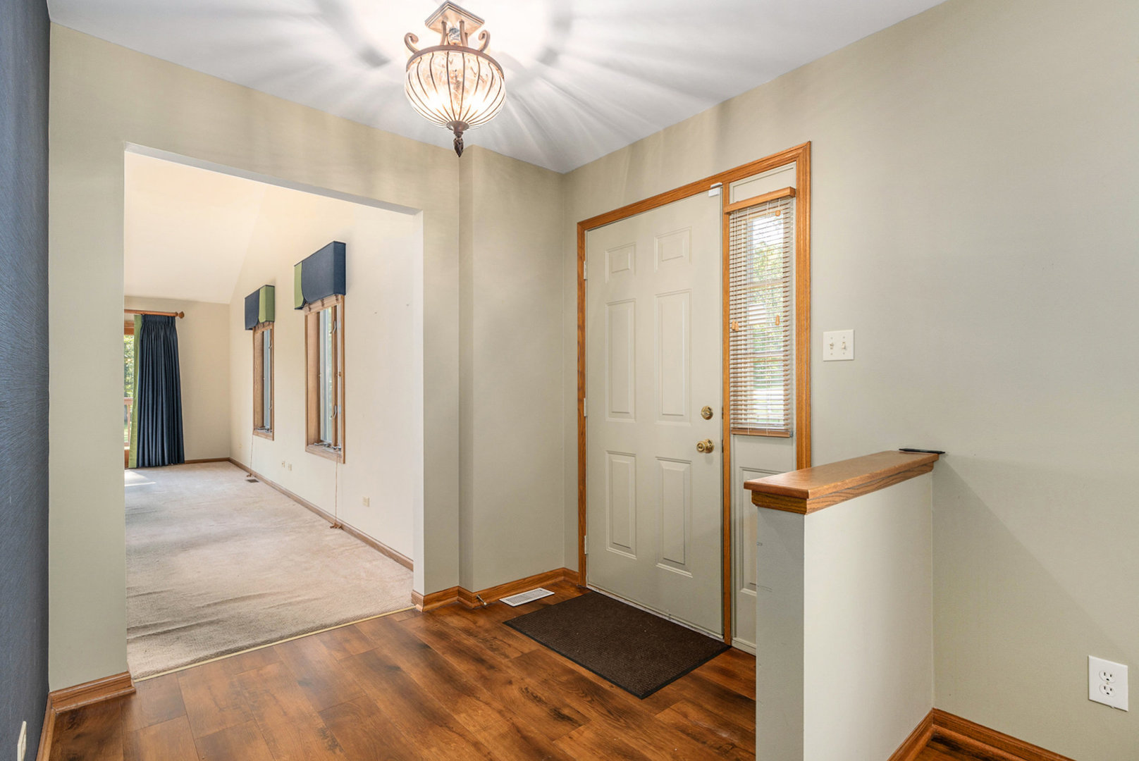 112 Village Woods Drive, Crete, IL 60417