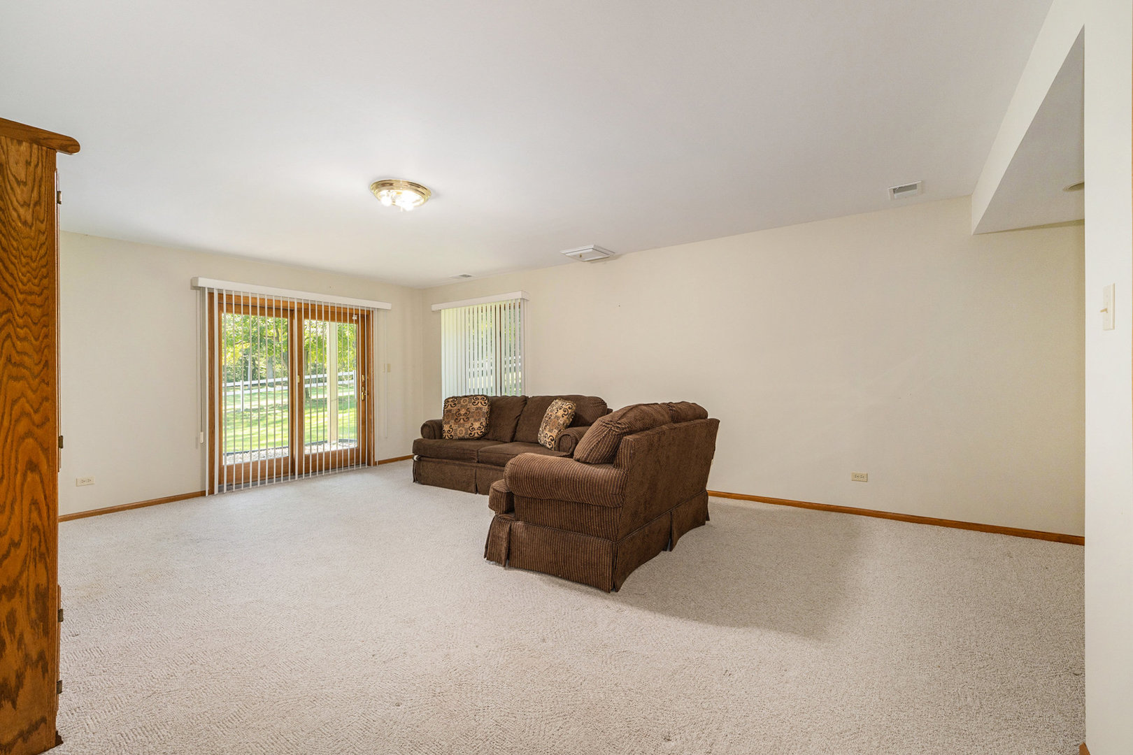 112 Village Woods Drive, Crete, IL 60417