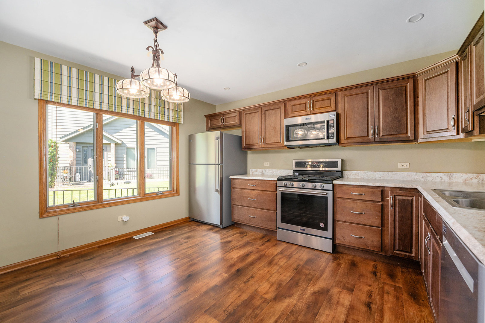 112 Village Woods Drive, Crete, IL 60417
