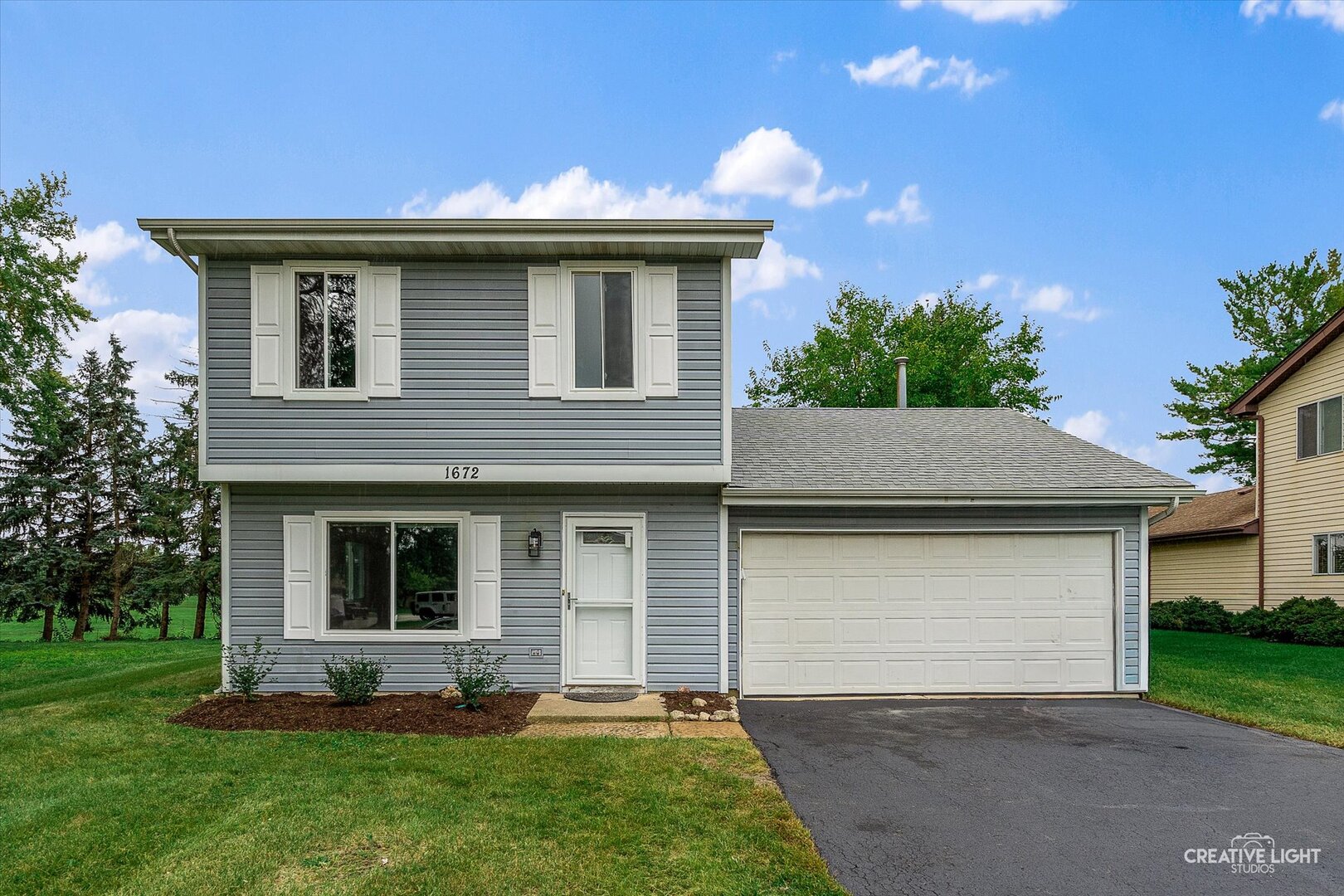 1672 EDINBURGH Lane, Aurora, IL 60504