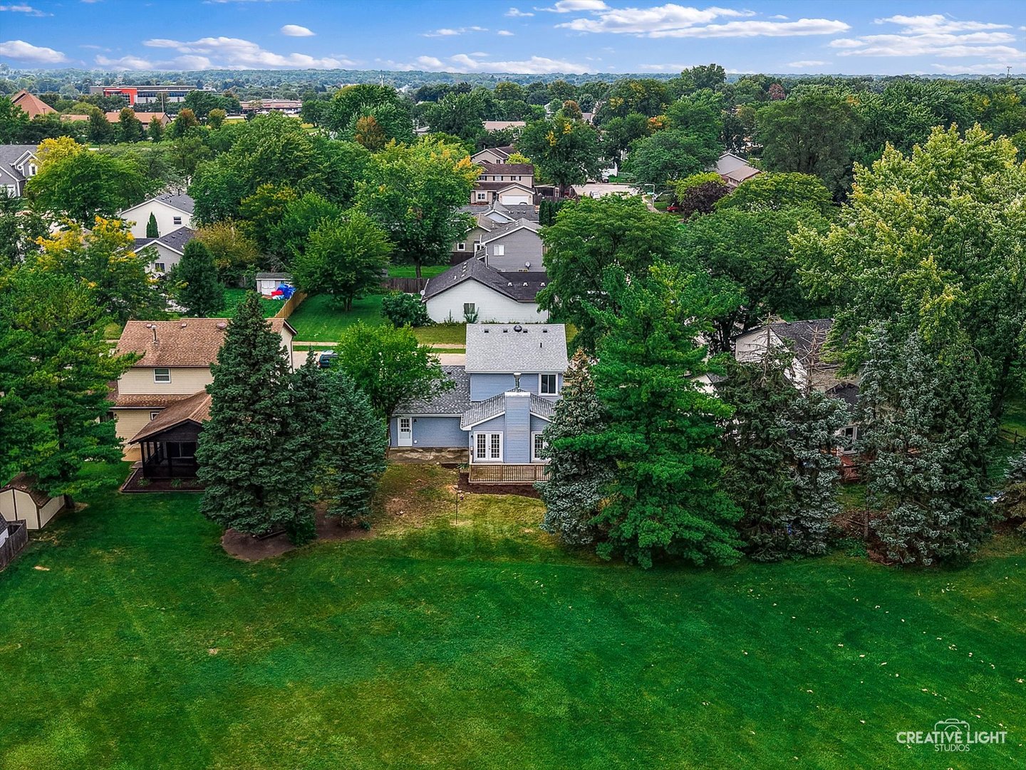1672 EDINBURGH Lane, Aurora, IL 60504
