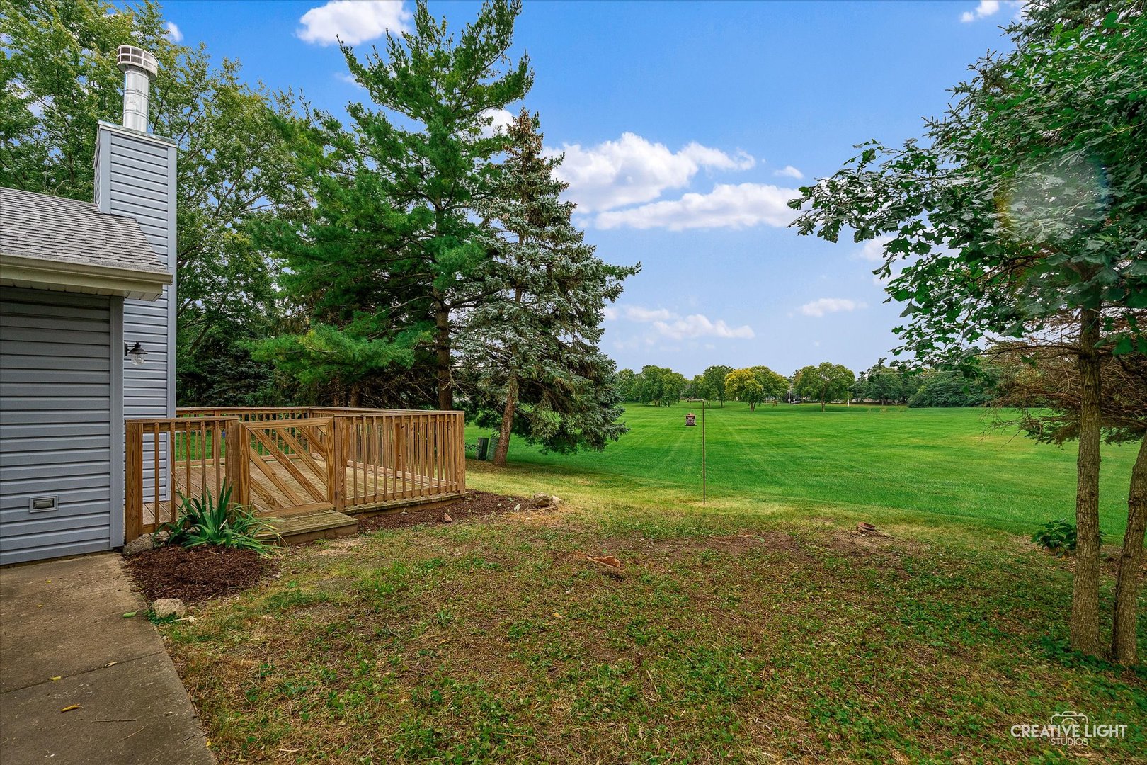 1672 EDINBURGH Lane, Aurora, IL 60504