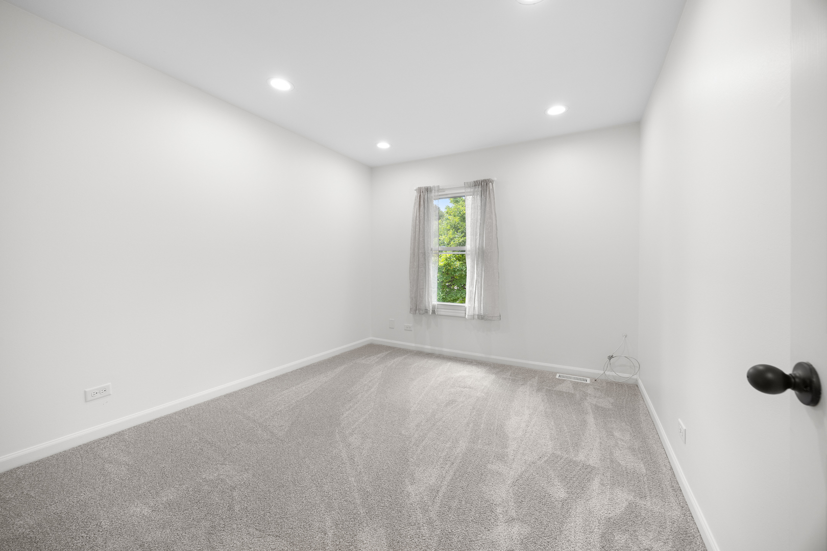 1103 SOUTHBRIDGE Lane #1103, Schaumburg, IL 60194