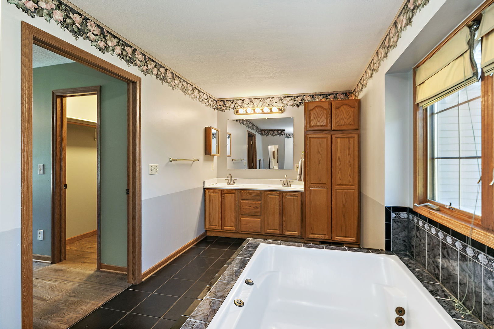 17707 IL-113, Custer Park, IL 60481