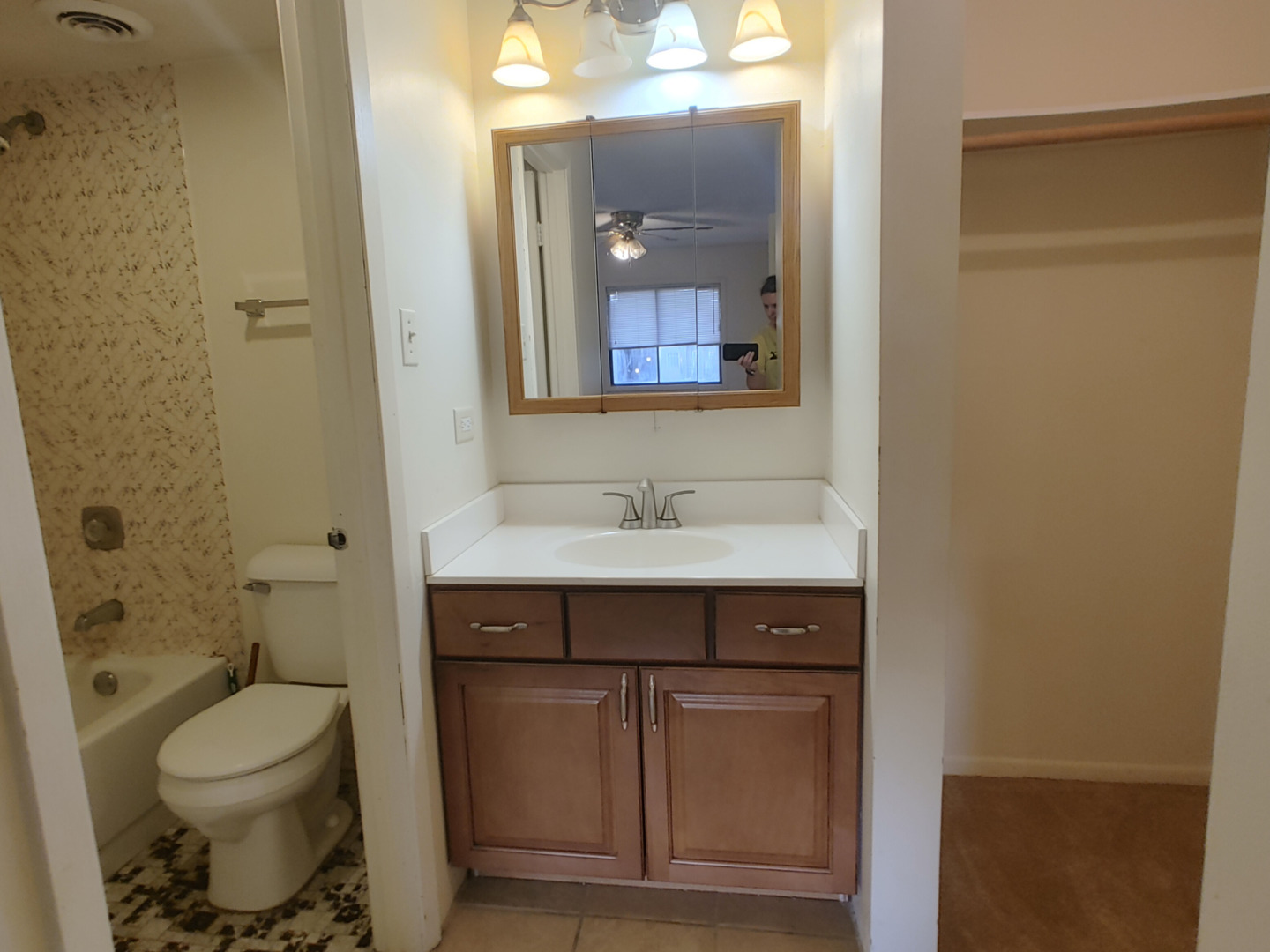 19503 Lake Shore Drive #3N, Lynwood, IL 60411