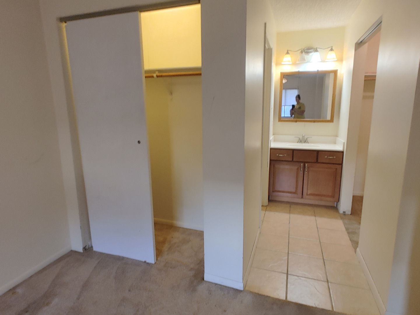 19503 Lake Shore Drive #3N, Lynwood, IL 60411