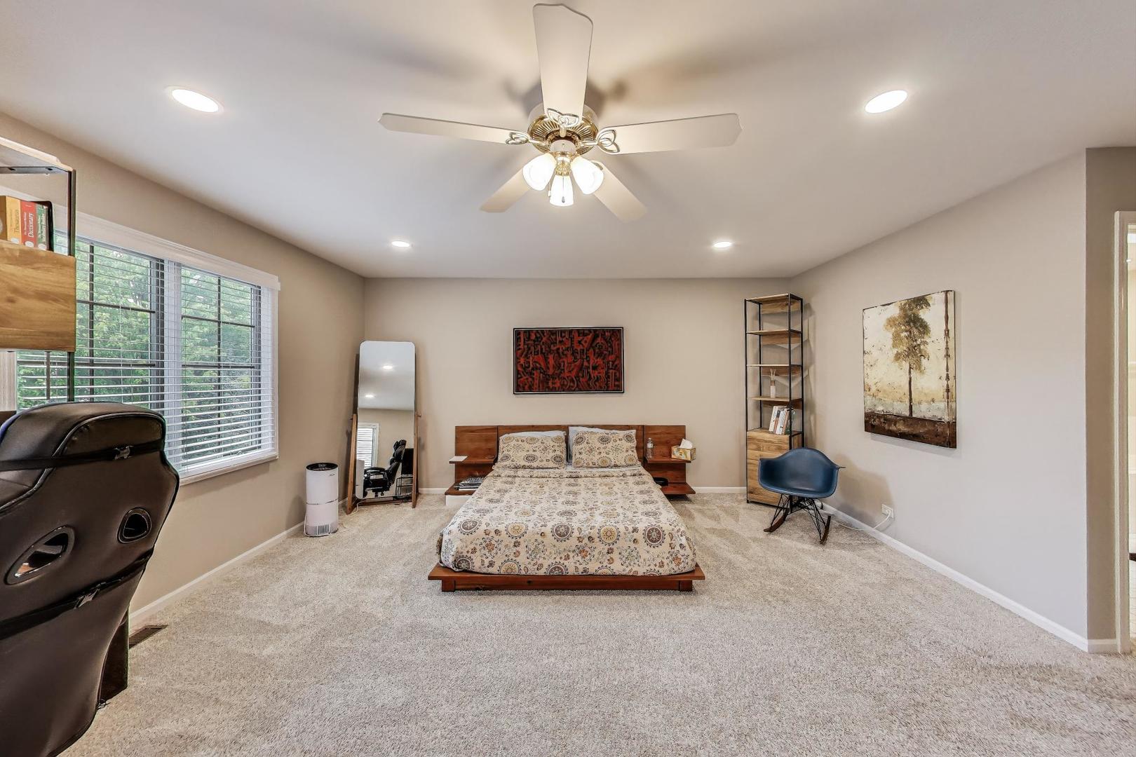 1604 Park Ridge Point, Park Ridge, IL 60068