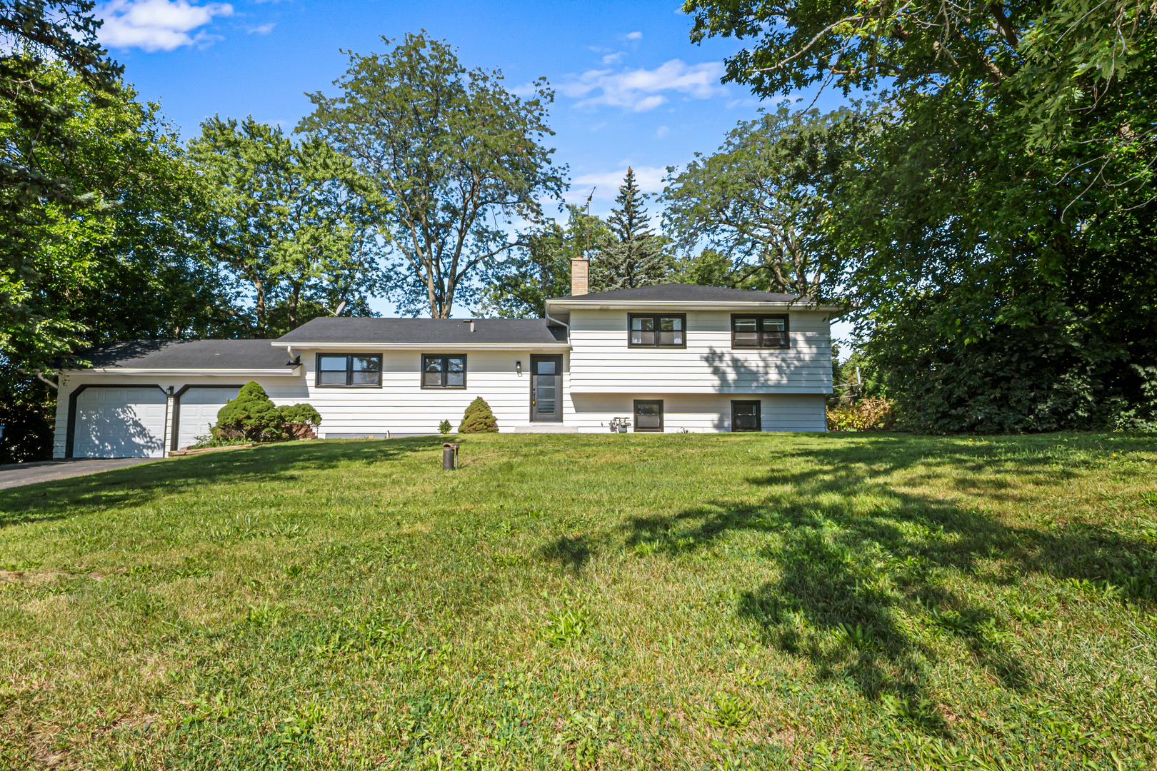 3S126 Park Boulevard, Glen Ellyn, IL 60137