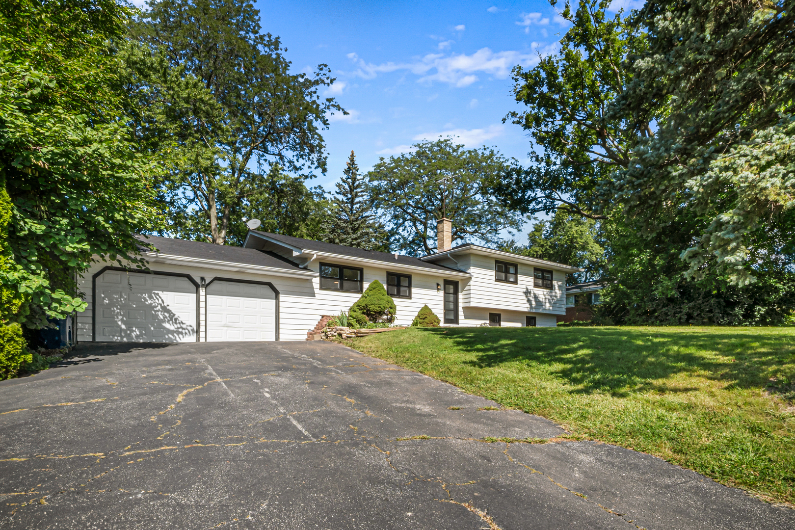 3S126 Park Boulevard, Glen Ellyn, IL 60137