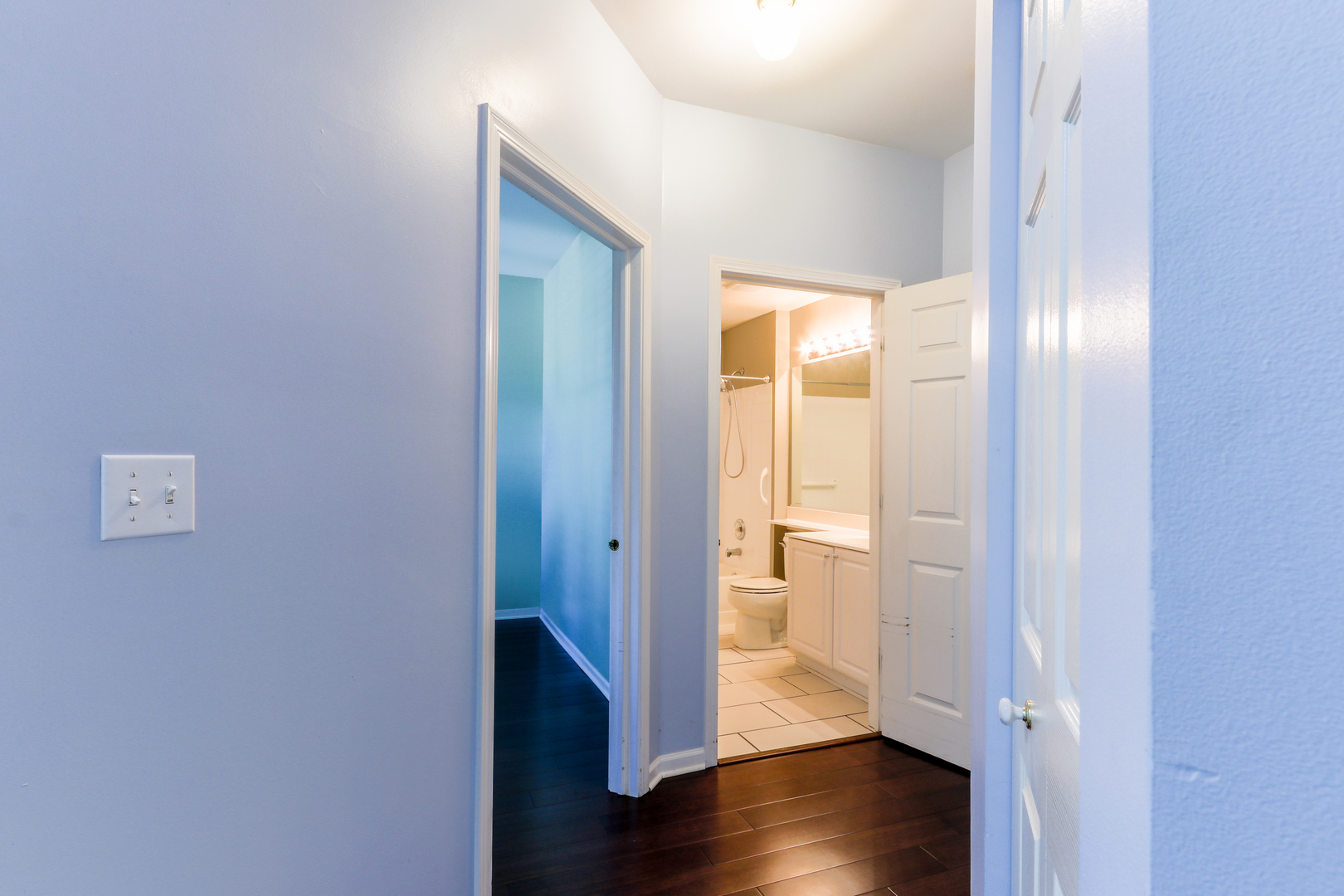 2973 Kentshire Circle #2973, Naperville, IL 60564