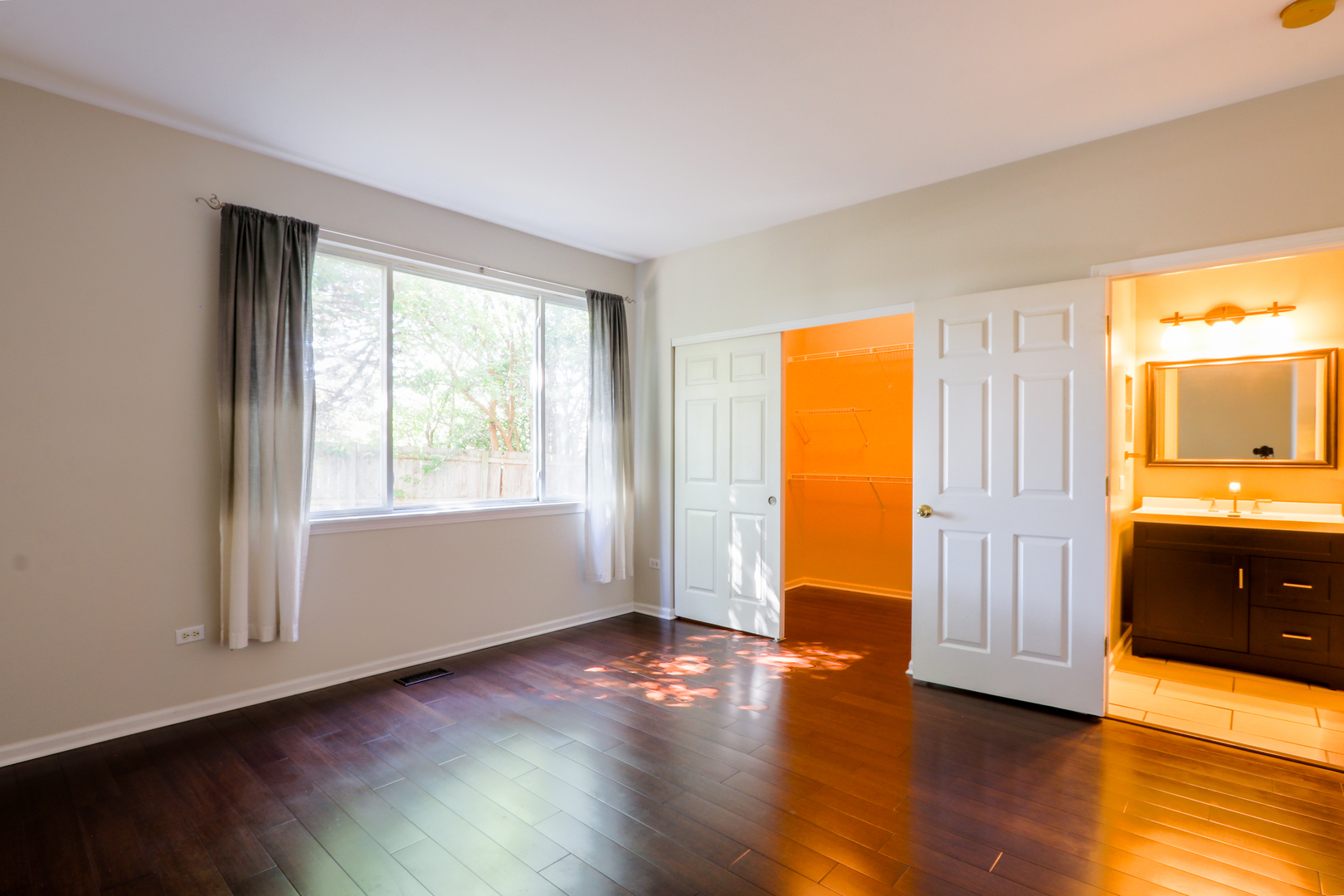 2973 Kentshire Circle #2973, Naperville, IL 60564