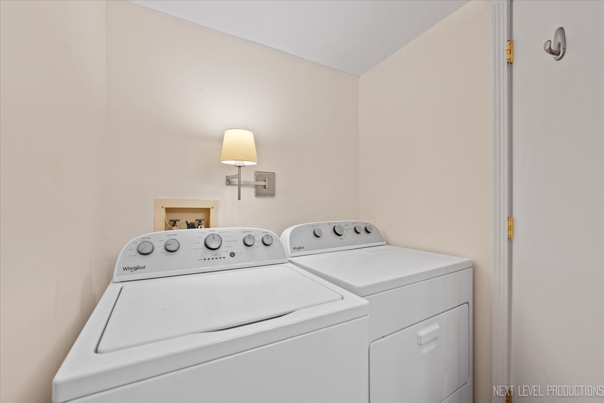 5S040 Pebblewood Lane #E306, Naperville, IL 60563